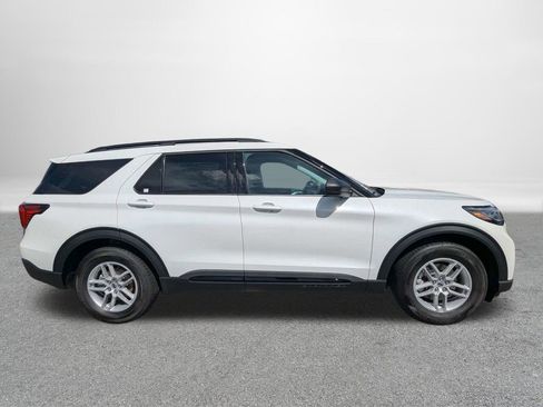New 2026 Ford Explorer Active w/ Active Comfort Package image 2