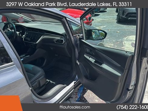 Used 2023 Chevrolet Bolt LT FWD image 38