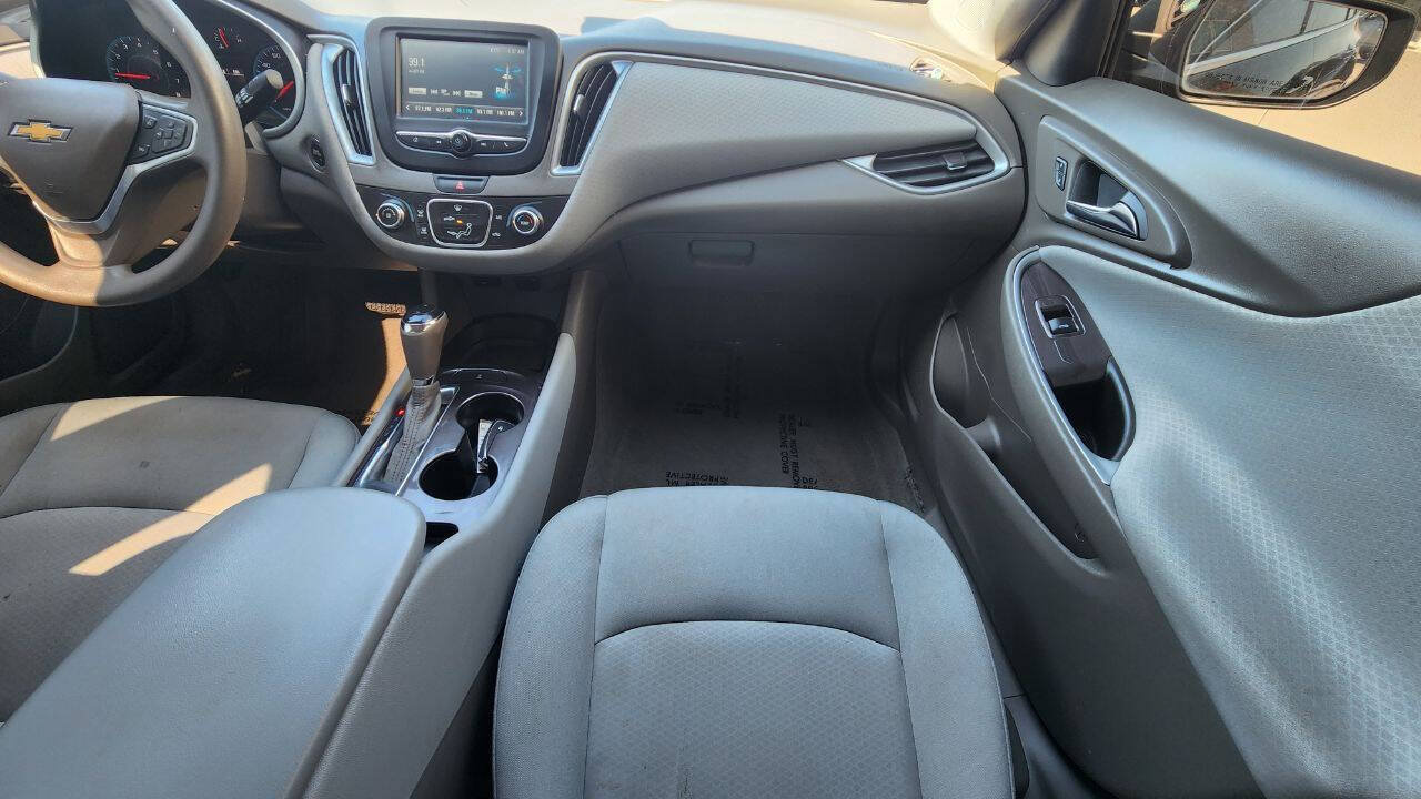 Used 2018 Chevrolet Malibu LS FWD image 15