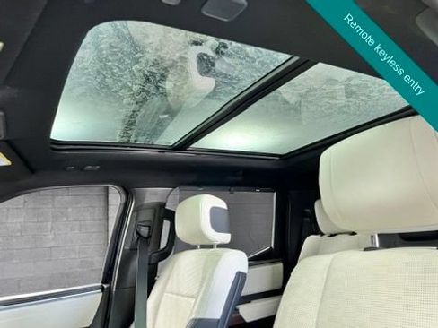 Used 2022 Toyota Tundra Capstone AWD/4WD image 4