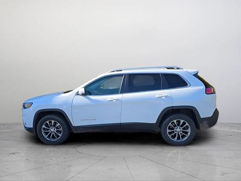 Used 2019 Jeep Cherokee Latitude Plus w/ Cold Weather Group AWD/4WD image 2