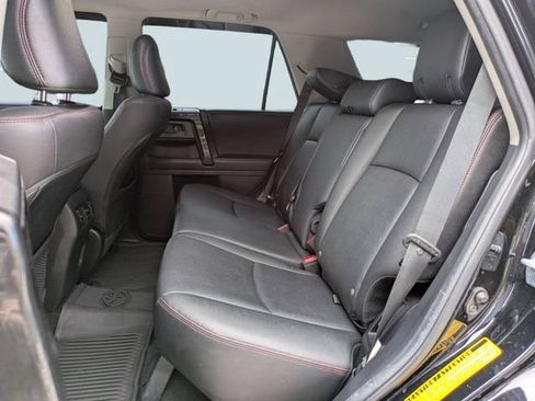Used 2021 Toyota 4Runner Venture w/ Moonroof Package AWD/4WD image 15