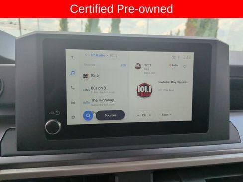 Certified 2025 Toyota Tacoma SR5 AWD/4WD image 16