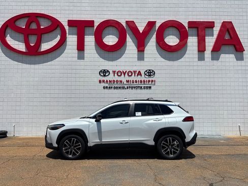 New 2026 Toyota Corolla Cross XLE FWD image 5