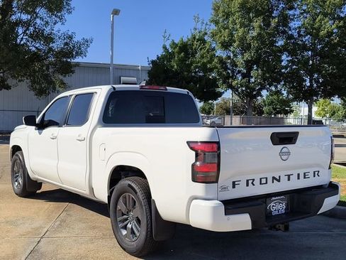 New 2026 Nissan Frontier SV w/ SV Convenience Package RWD image 3