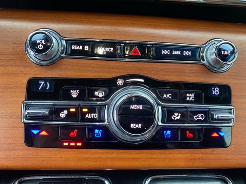 Used 2020 Lincoln Aviator Reserve w/ Equipment Group 202A image 13