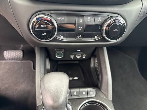 Used 2023 Chevrolet TrailBlazer RS w/ Sun and Liftgate Package AWD/4WD image 27