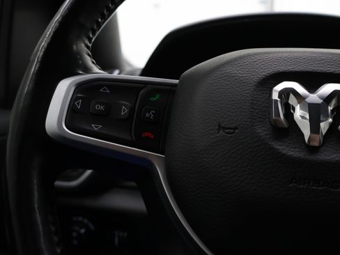 Used 2020 RAM 1500 Big Horn image 15