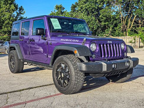 Used 2018 Jeep Wrangler Unlimited Rubicon w/ Connectivity Group AWD/4WD image 1