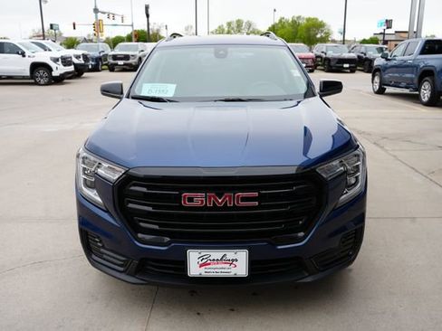 Used 2023 GMC Terrain SLE w/ Driver Convenience Package AWD/4WD image 31