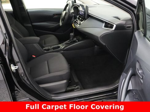 Used 2024 Toyota Corolla LE image 33