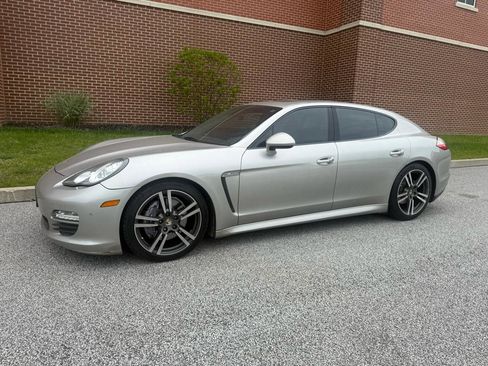 Used 2011 Porsche Panamera image 5