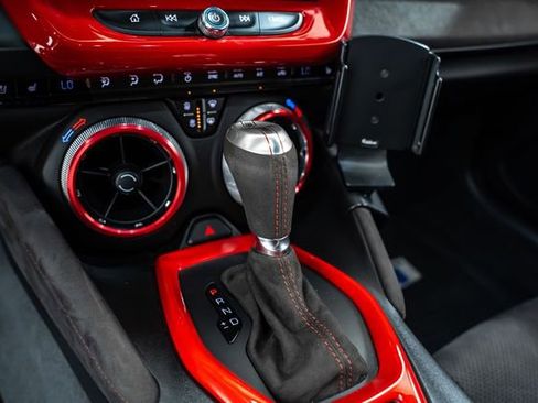 Used 2017 Chevrolet Camaro ZL1 RWD image 26