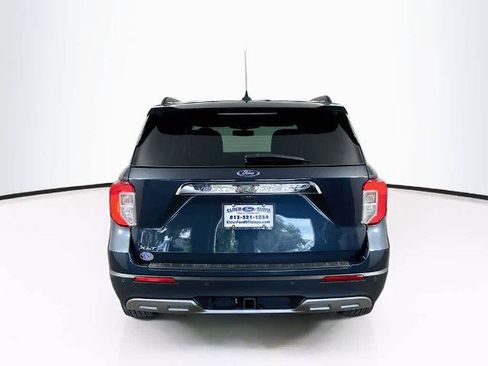 Certified 2024 Ford Explorer XLT w/ Equipment Group 202A RWD image 5