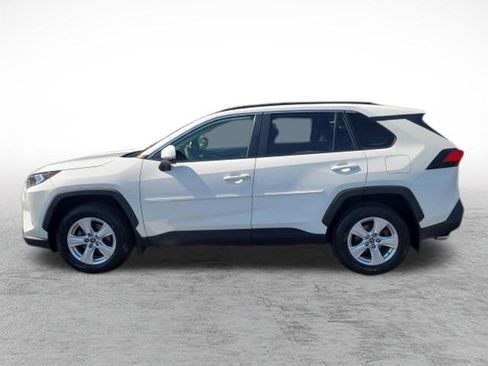 Certified 2019 Toyota RAV4 XLE w/ Convenience Package AWD/4WD image 8