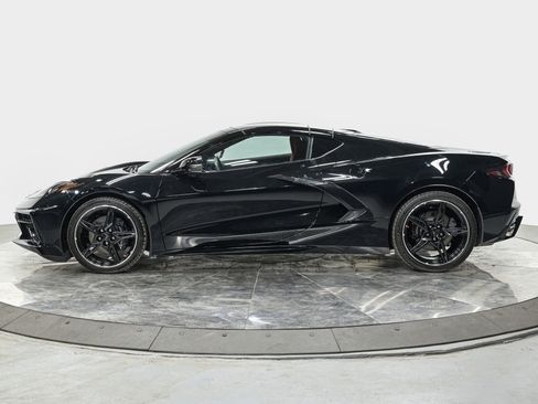 Used 2024 Chevrolet Corvette Stingray Coupe w/ 1LT RWD image 2