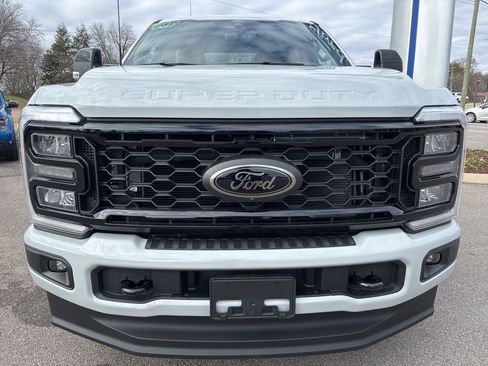 New 2026 Ford F250 Lariat w/ Black Appearance Package image 2
