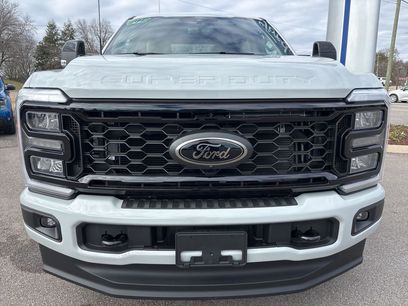 New 2026 Ford F250 Lariat w/ Black Appearance Package
