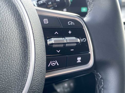 Used 2024 Kia Sorento S w/ Panoramic Sunroof Package image 32