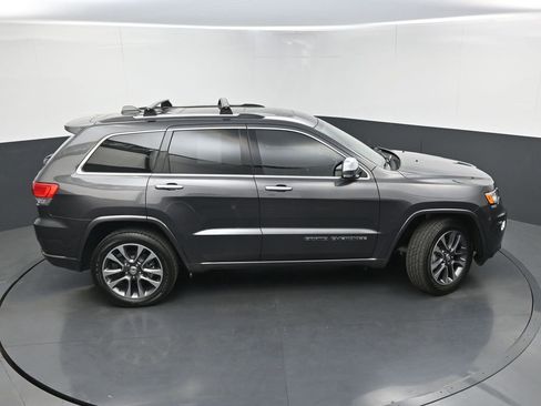 Used 2017 Jeep Grand Cherokee Overland AWD/4WD image 37