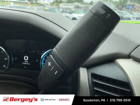 Used 2020 GMC Yukon XL Denali w/ Enhanced Security Package AWD/4WD image 18