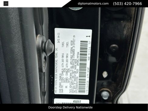 Used 2021 Toyota Tacoma SR5 w/ Trail Edition image 52