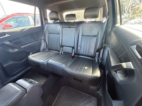 Used 2023 Volkswagen Tiguan SE R-Line AWD/4WD image 13