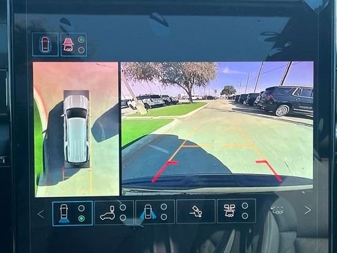 New 2026 GMC Yukon XL AT4 w/ AT4 Premium Plus Package image 26