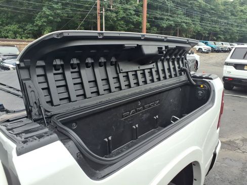 Used 2022 RAM 1500 Limited AWD/4WD image 18