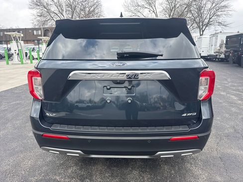 Used 2024 Ford Explorer XLT w/ Equipment Group 202A image 8