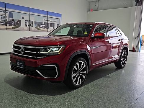 Certified 2023 Volkswagen Atlas Cross Sport SEL Premium R-Line AWD/4WD image 4