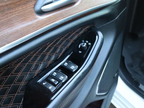 Used 2023 Jeep Grand Cherokee L Summit w/ High Altitude Package AWD/4WD image 21