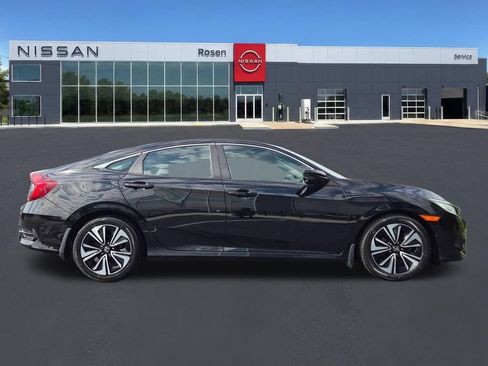 Used 2017 Honda Civic EX-L image 2