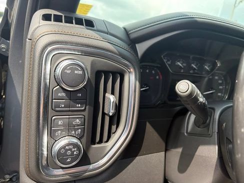 Used 2021 GMC Sierra 1500 AT4 w/ AT4 Preferred Package AWD/4WD image 7