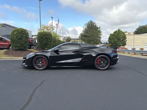 Used 2023 Chevrolet Corvette Z06 w/ Battery Protection Package RWD image 14