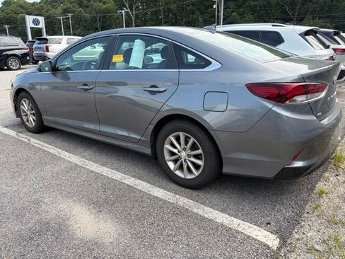 Used 2019 Hyundai Sonata SE FWD image 3