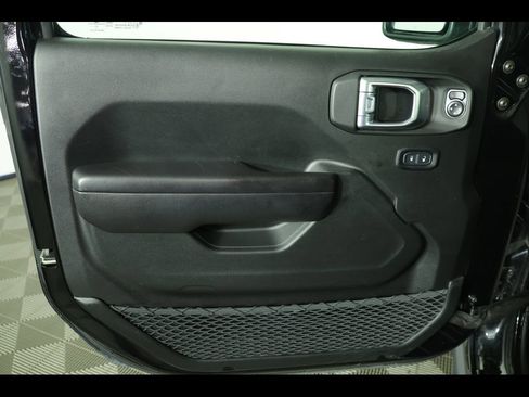 Used 2021 Jeep Wrangler Unlimited Sport image 18