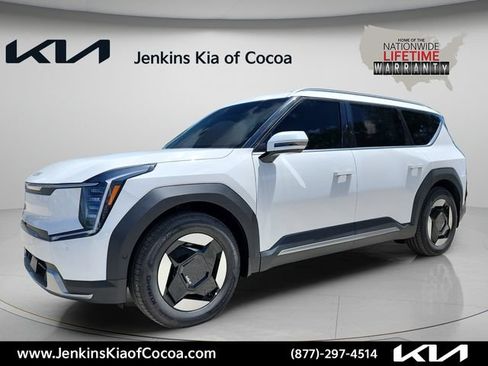 New 2026 Kia EV9 Wind AWD/4WD image 10