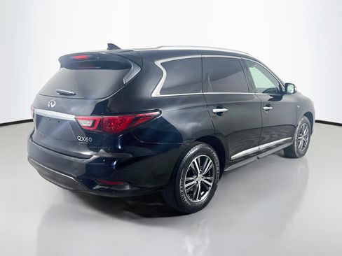Used 2019 INFINITI QX60 Luxe w/ Essential Package FWD image 10