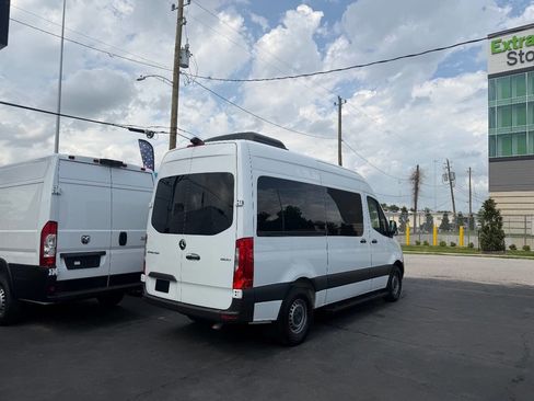 Used 2023 Mercedes-Benz Sprinter 1500 image 15