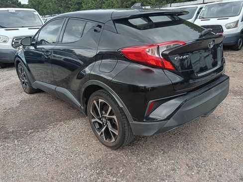 Used 2019 Toyota C-HR XLE FWD image 7