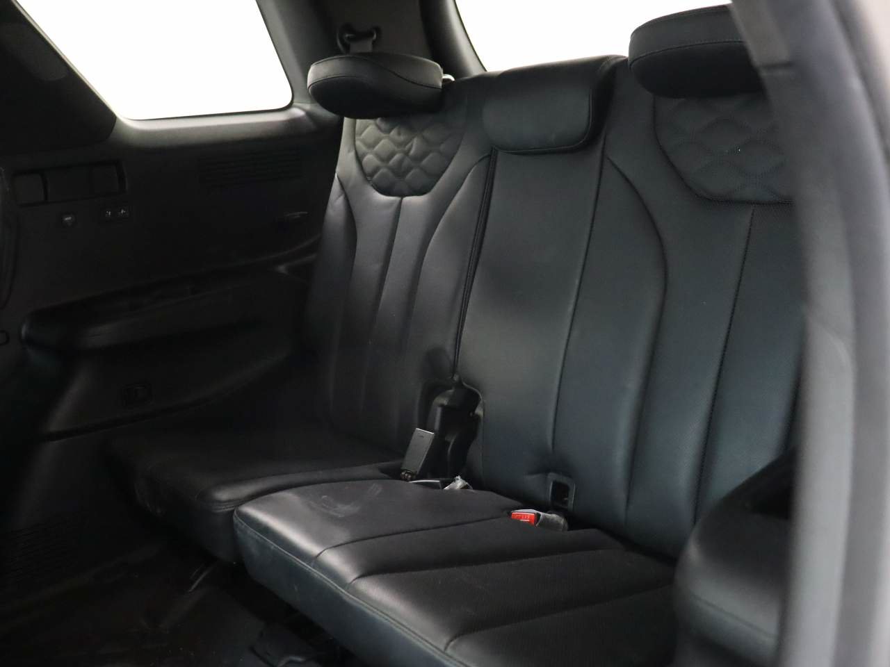 Used 2020 Hyundai Palisade Limited FWD image 16