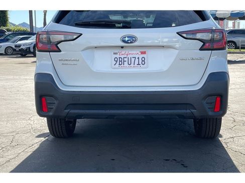 Certified 2022 Subaru Outback Premium image 14