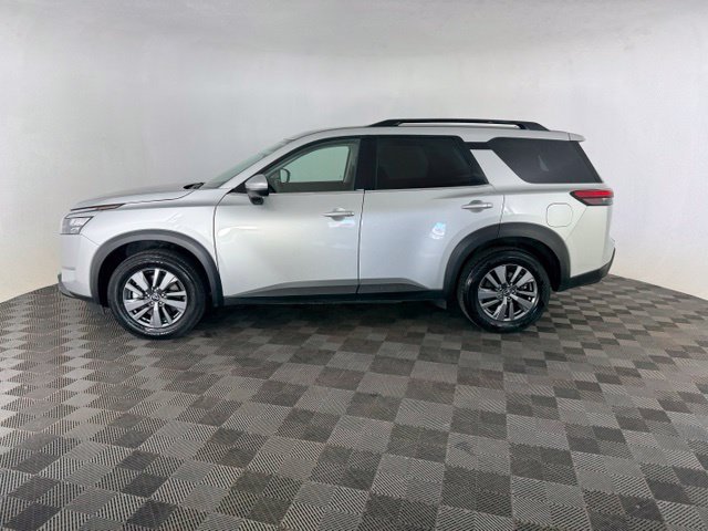 Certified 2025 Nissan Pathfinder SV AWD/4WD image 8