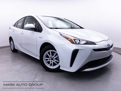 Used 2022 Toyota Prius LE