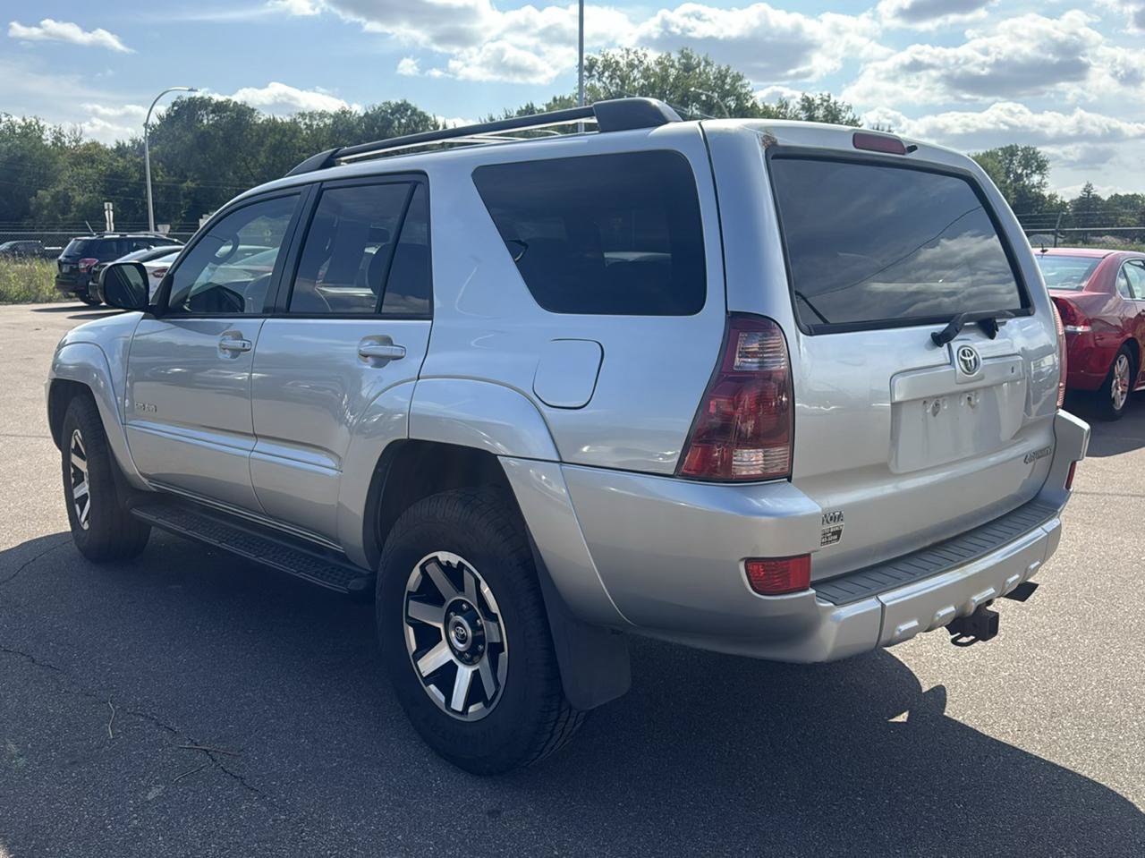 Used 2005 Toyota 4Runner SR5 AWD/4WD image 7