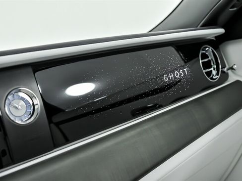 Used 2022 Rolls-Royce Ghost AWD/4WD image 34