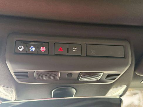 Used 2021 Chevrolet Corvette Stingray Preferred Cpe w/ 2LT image 28