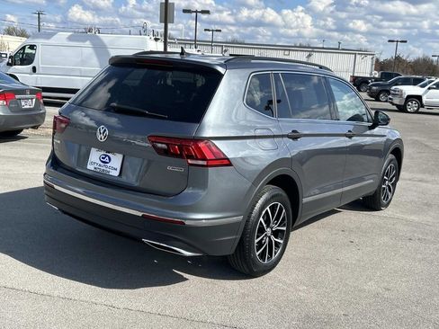 Used 2021 Volkswagen Tiguan SEL image 34