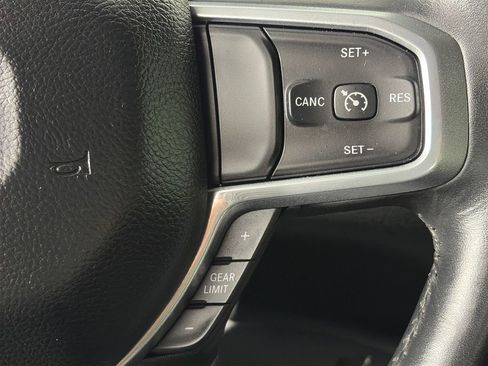 Used 2022 RAM 1500 Laramie AWD/4WD image 18